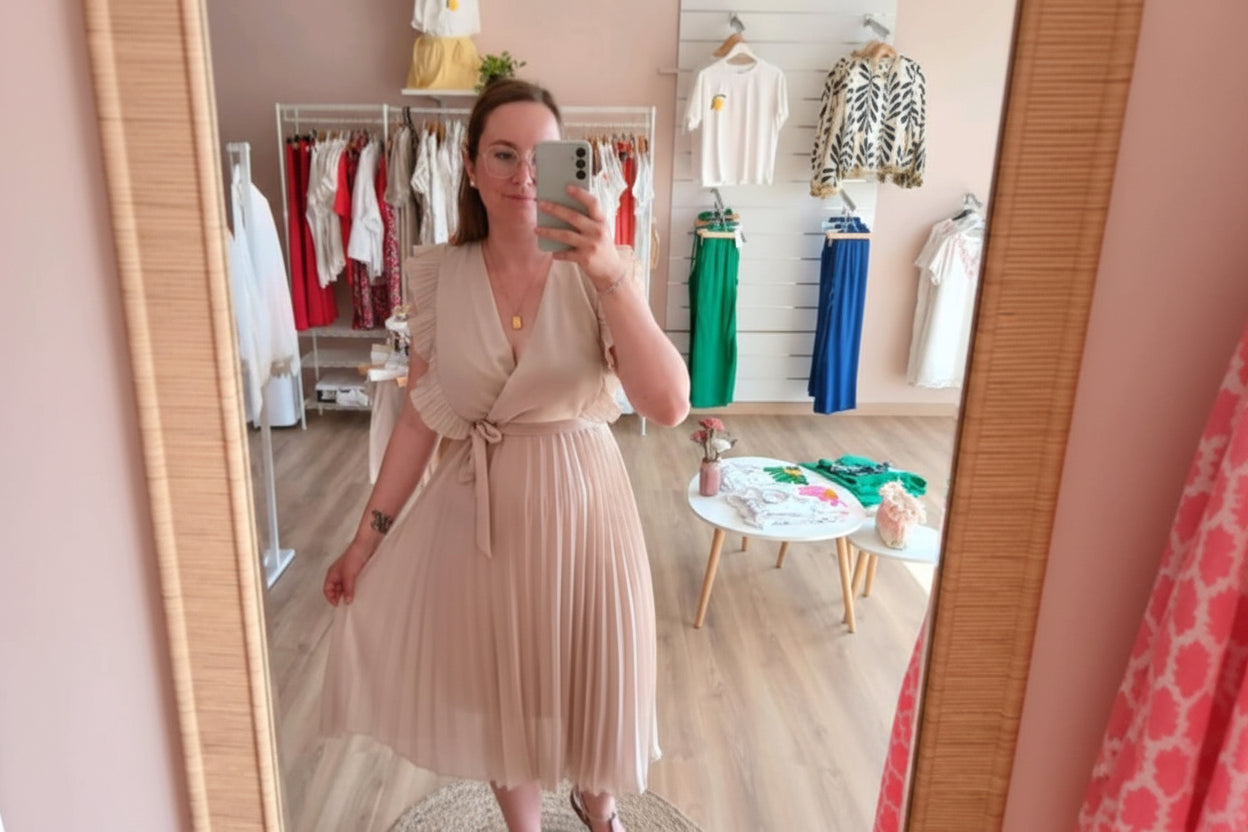 Robe CHARLOTTE femme crème plissée légère soldes 2026 vêtements femme"