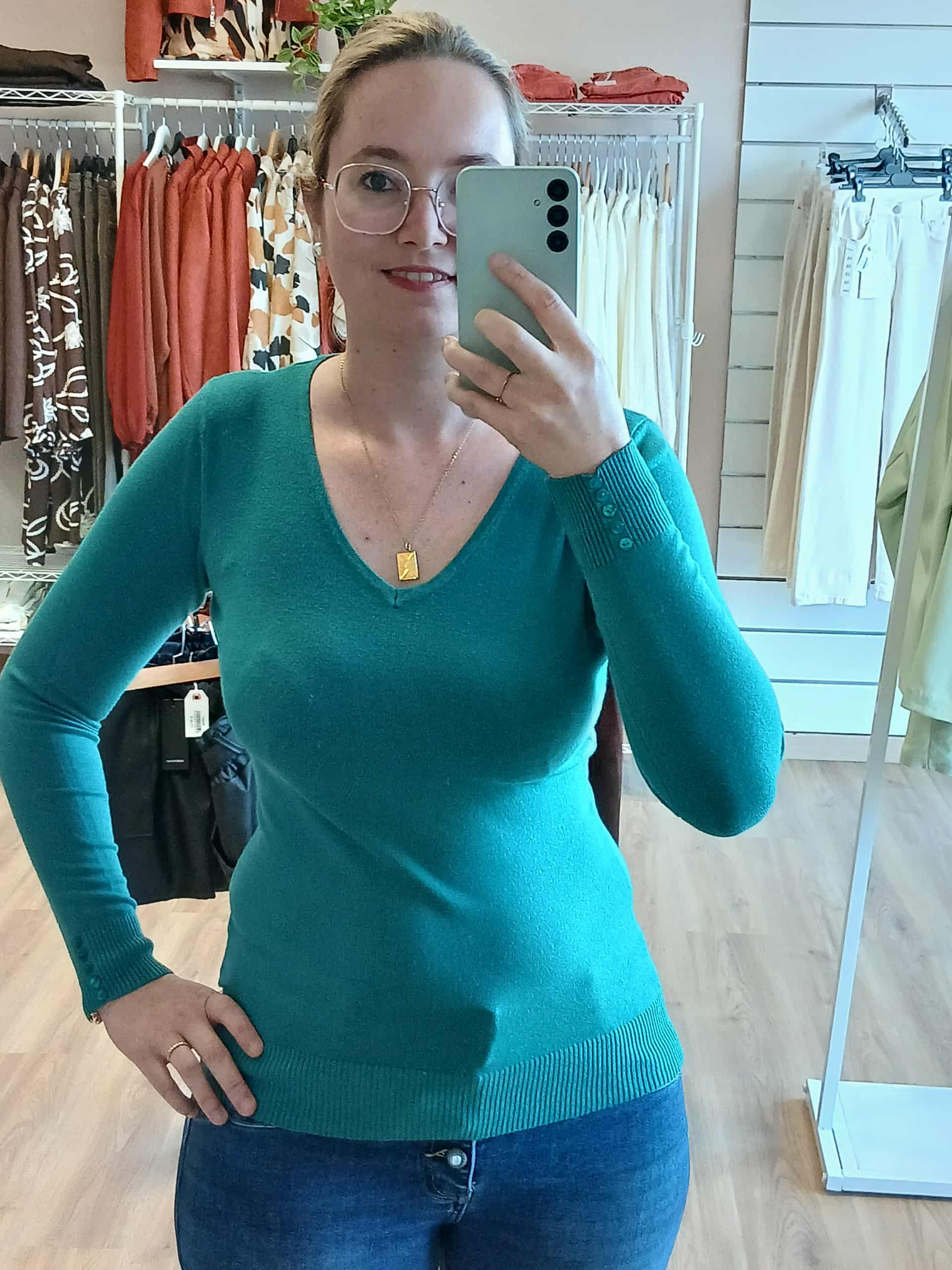 Pull ADELE femme bleu pétrole col V laine soie cachemire 
