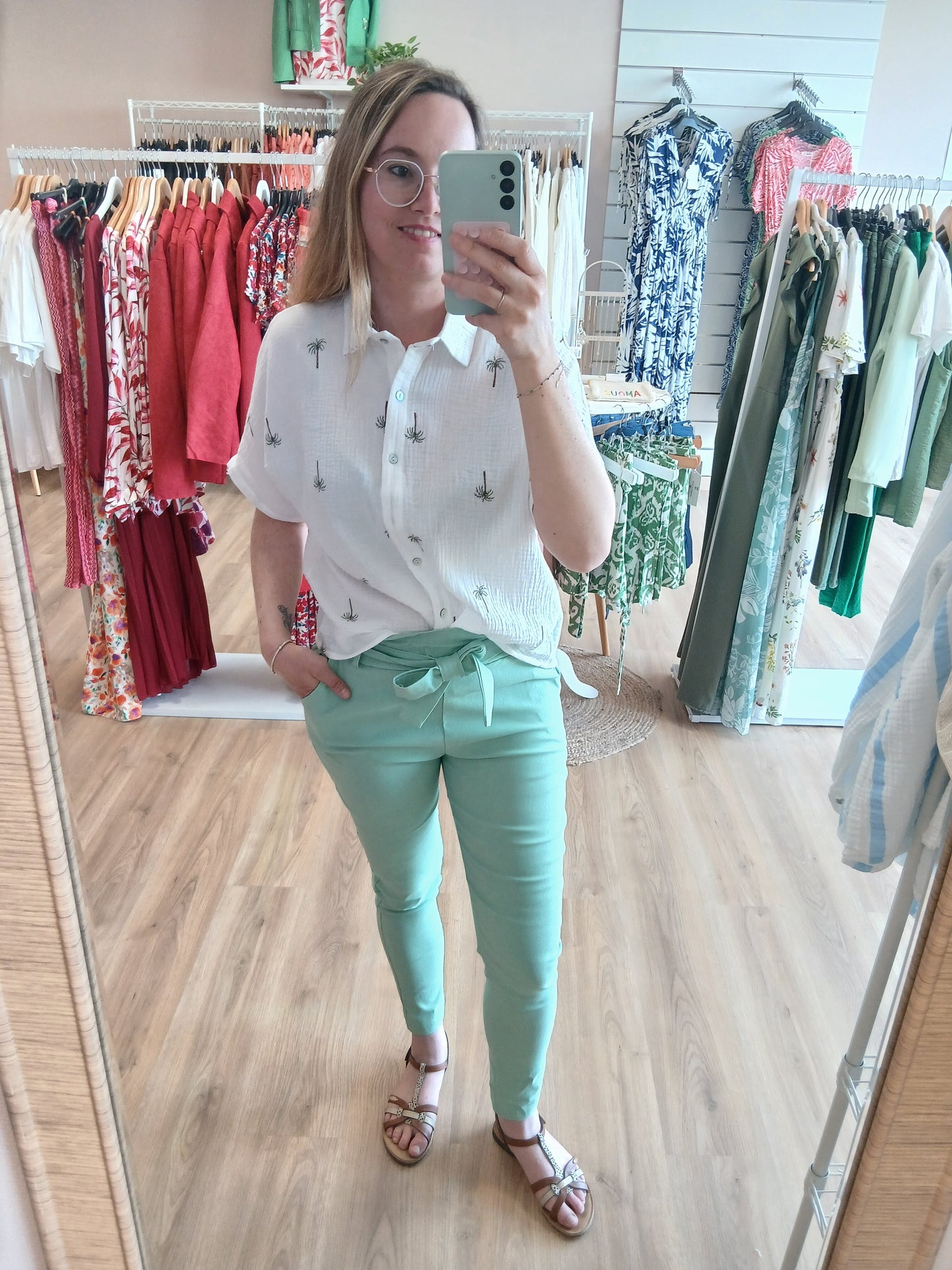 Chemise TINA Gaze de Coton Broderie Palmier Les tendances d'Axelya