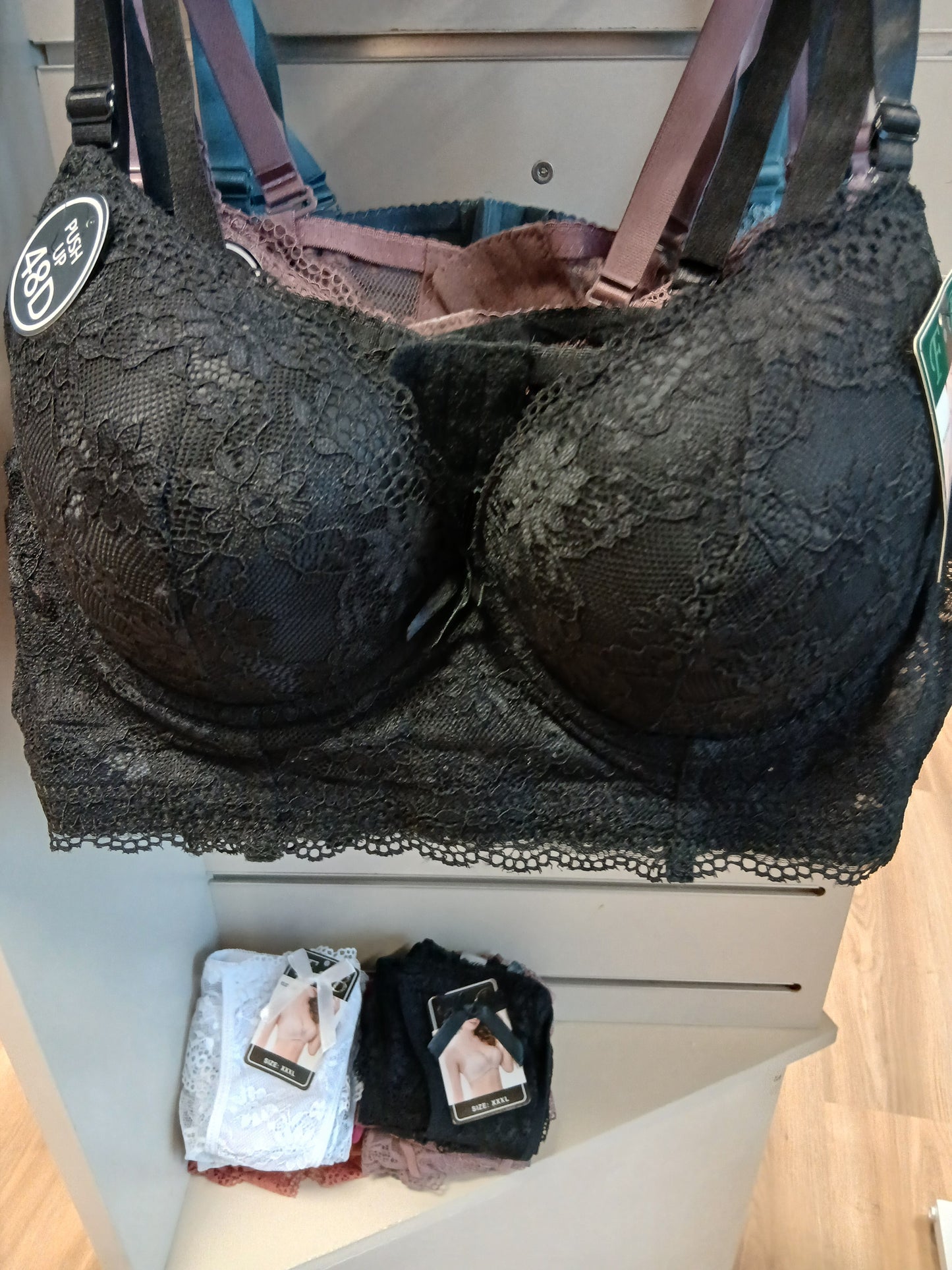 Ensemble Léa - Soutien-Gorge et Culotte Bonnet D avec Dentelle